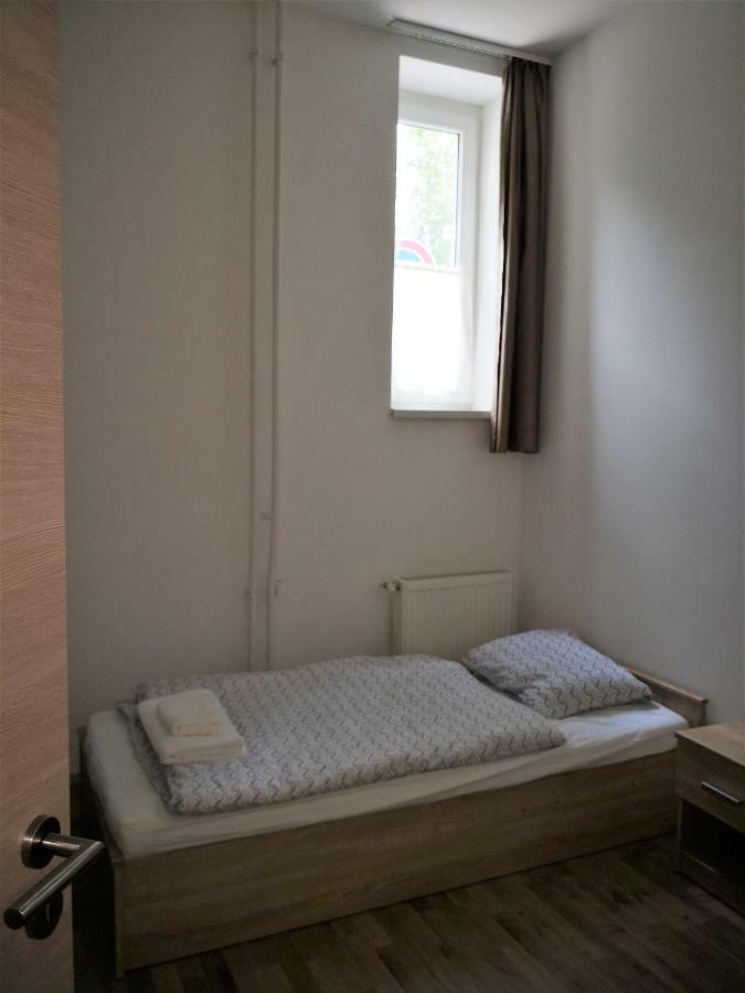 Mate Apartmanok Tiszaújváros Exterior foto
