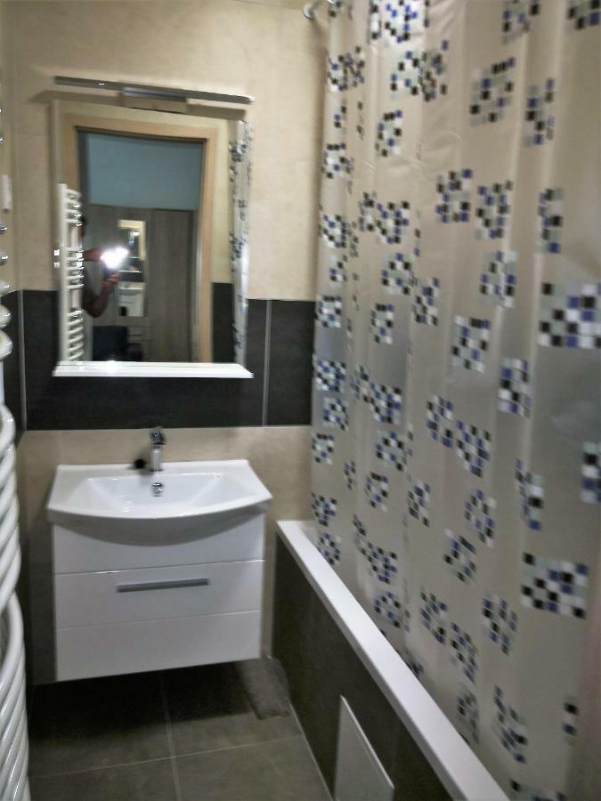 Mate Apartmanok Tiszaújváros Exterior foto
