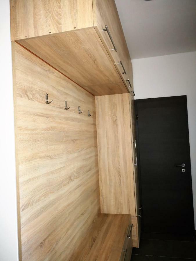 Mate Apartmanok Tiszaújváros Exterior foto