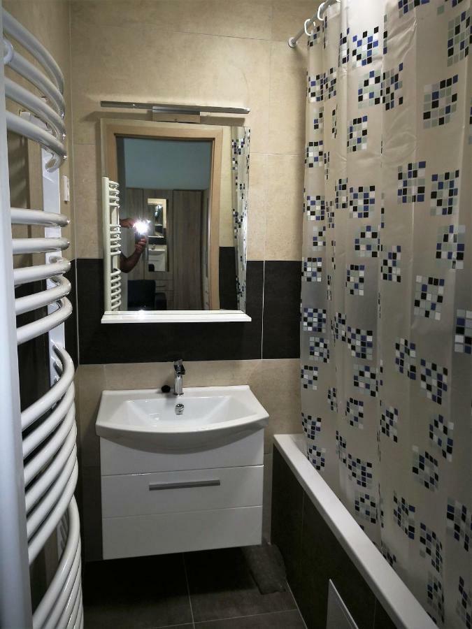 Mate Apartmanok Tiszaújváros Exterior foto