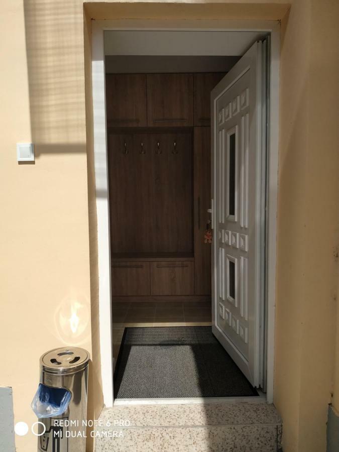 Mate Apartmanok Tiszaújváros Exterior foto