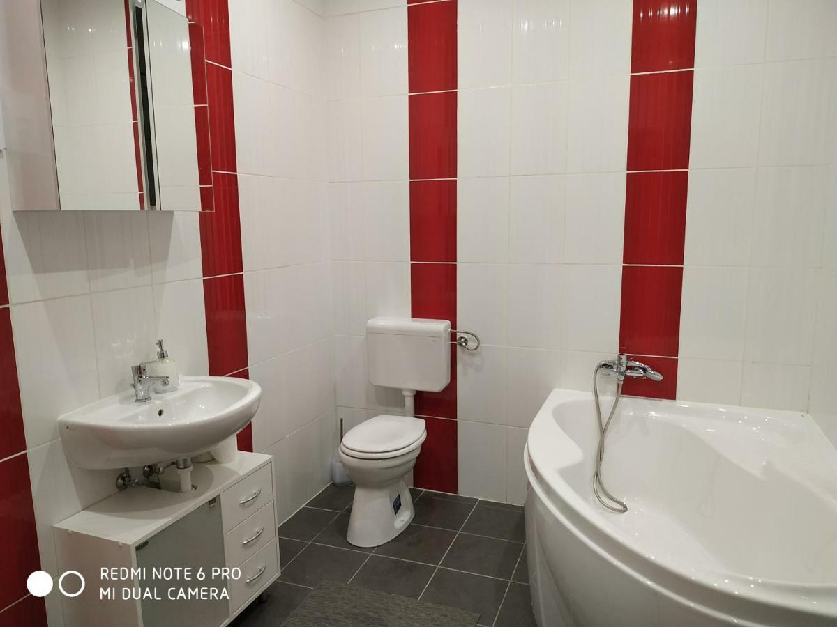 Mate Apartmanok Tiszaújváros Exterior foto