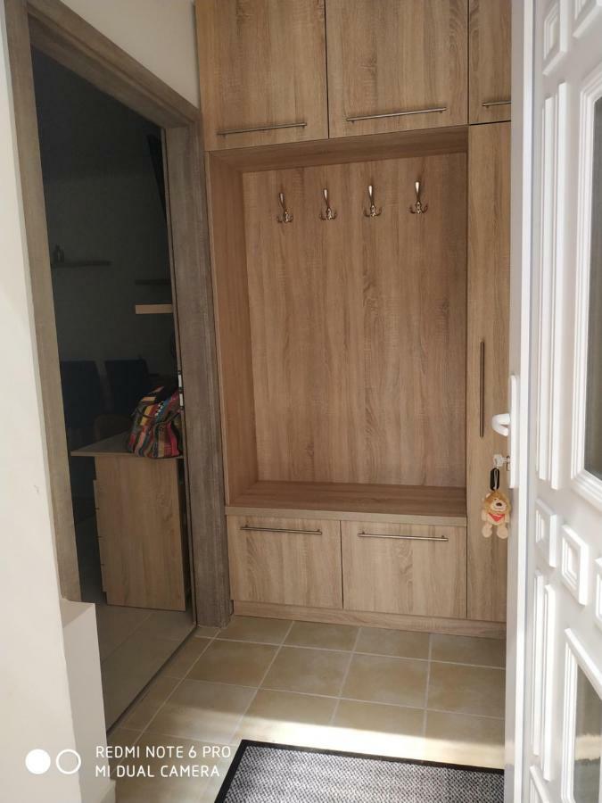 Mate Apartmanok Tiszaújváros Exterior foto